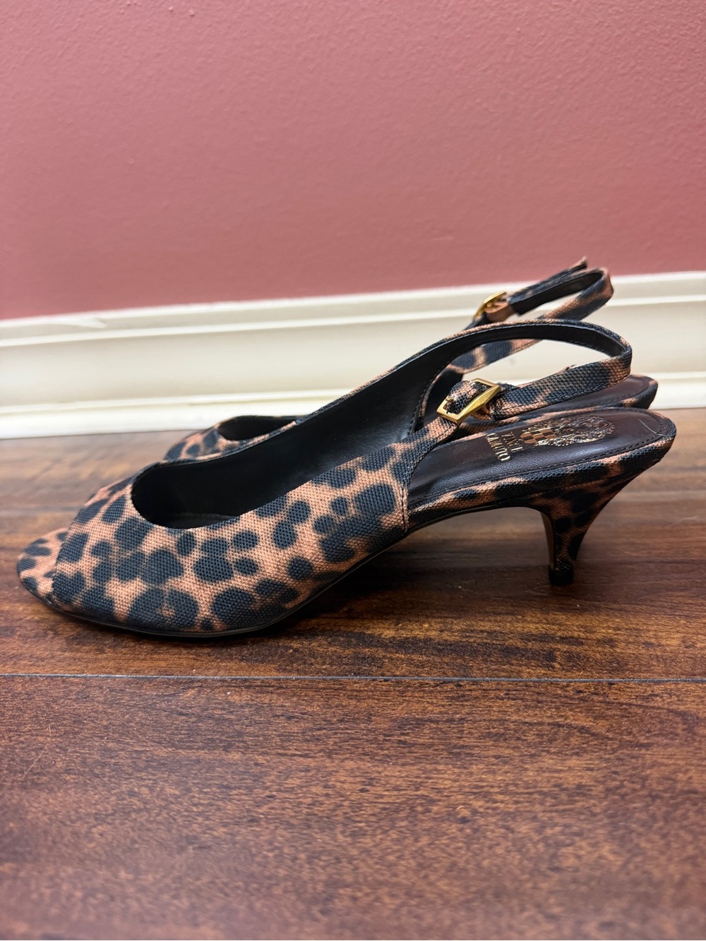 Vince Camuto Kitten Heel Slingback Pumps Karleah Camel Animal Print Size 8.5